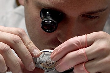 福州劳力士月相官方售后维修电话